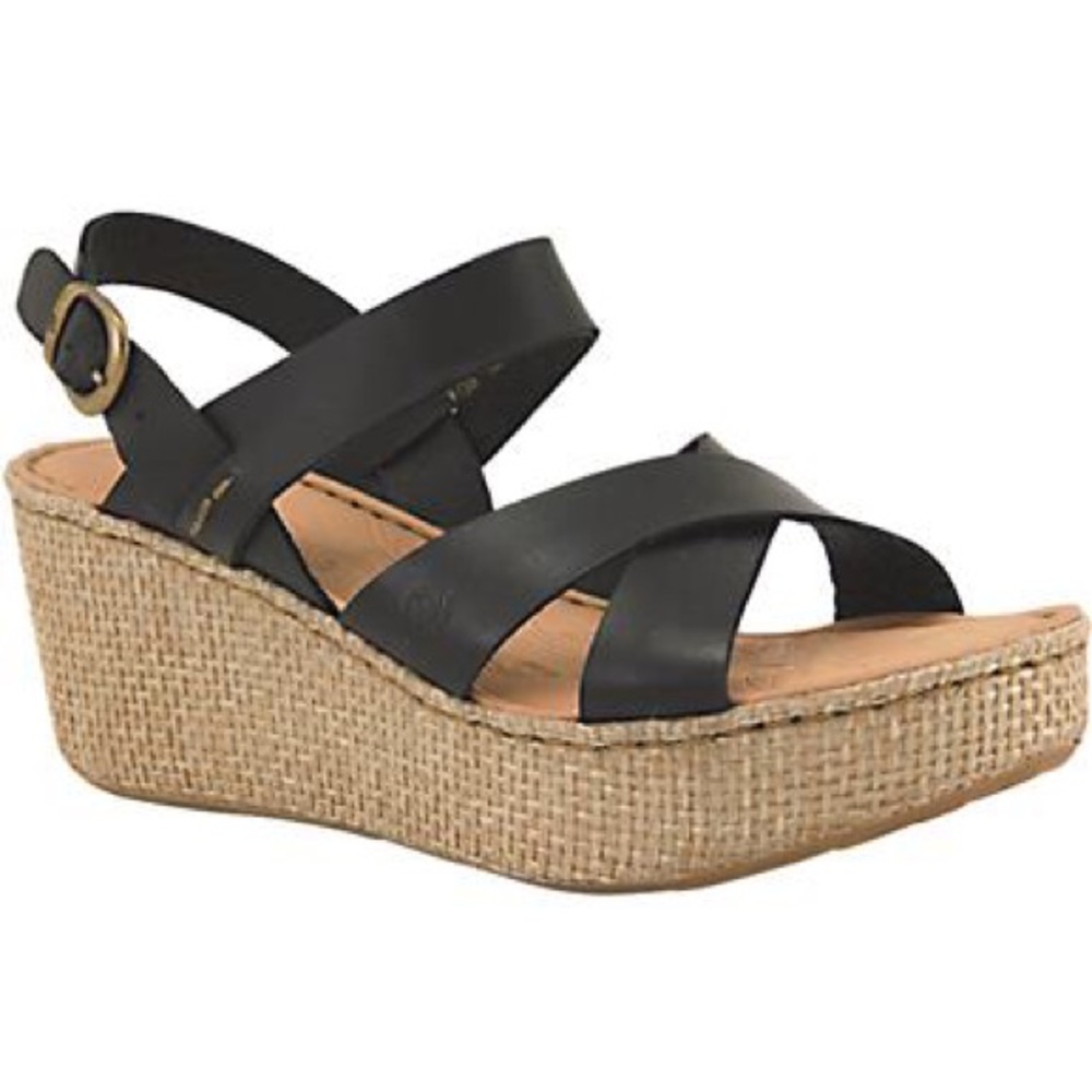 ♥️Born♥️NWT♥️ black size 11 sandals - Picture 1 of 4